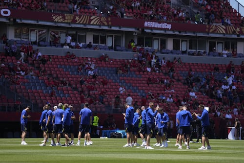 ¡Asientos vacíos! Inauguración de Mundial en Canadá preocupa a televidentes por falta de fans