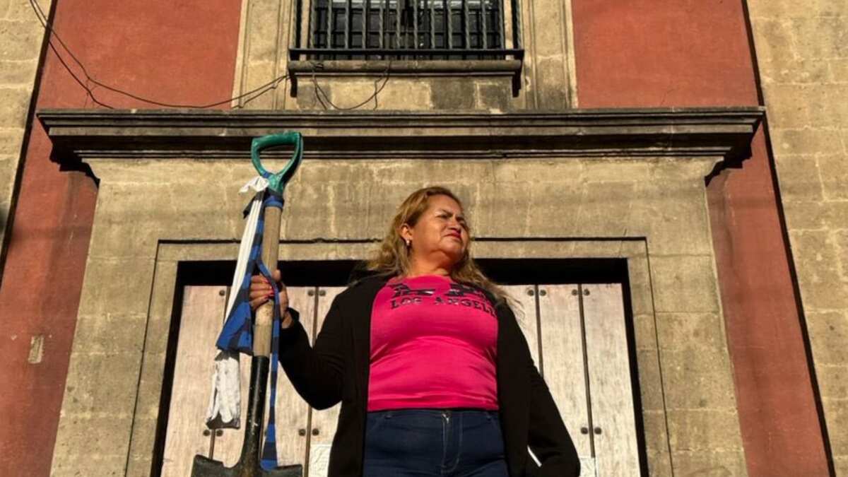 Acudió a Palacio Nacional a entregar una pala a AMLO. (Especial)