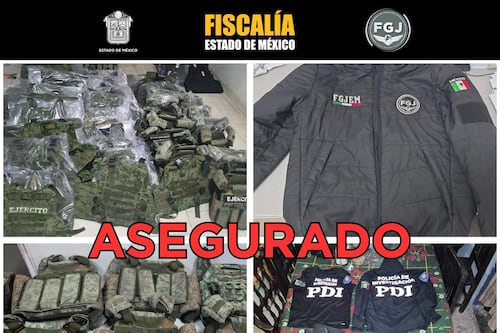 Fiscalía del Edomex asegura armas, chalecos tácticos y droga en cateo en Ecatepec