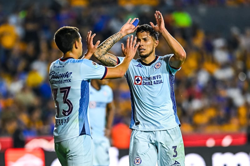 Carlos Salcedo llegó a Cruz Azul para el torneo Apertura 2023 luego de tener un paso discreto en Juaréz FC.