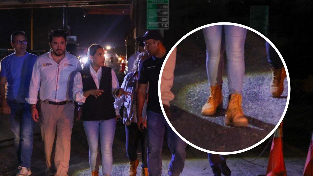 Usuarios de redes sociales han hecho énfasis en elementos como el tema que fue de madrugada y que sus botas no lucían sucias