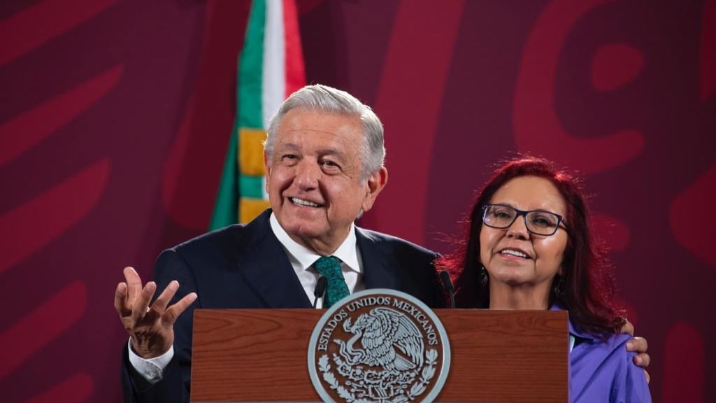 El presidente defendió a la nueva titular de la SEP de las críticas recibidas.