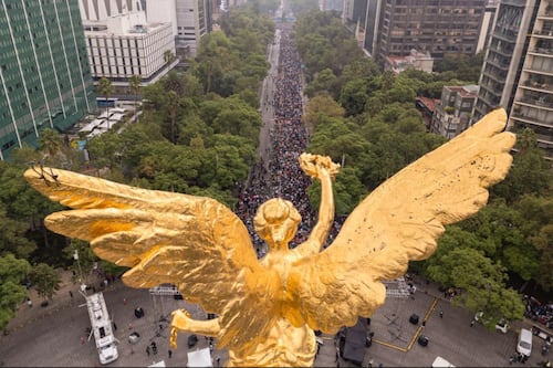 La ola que abrazó al mundo