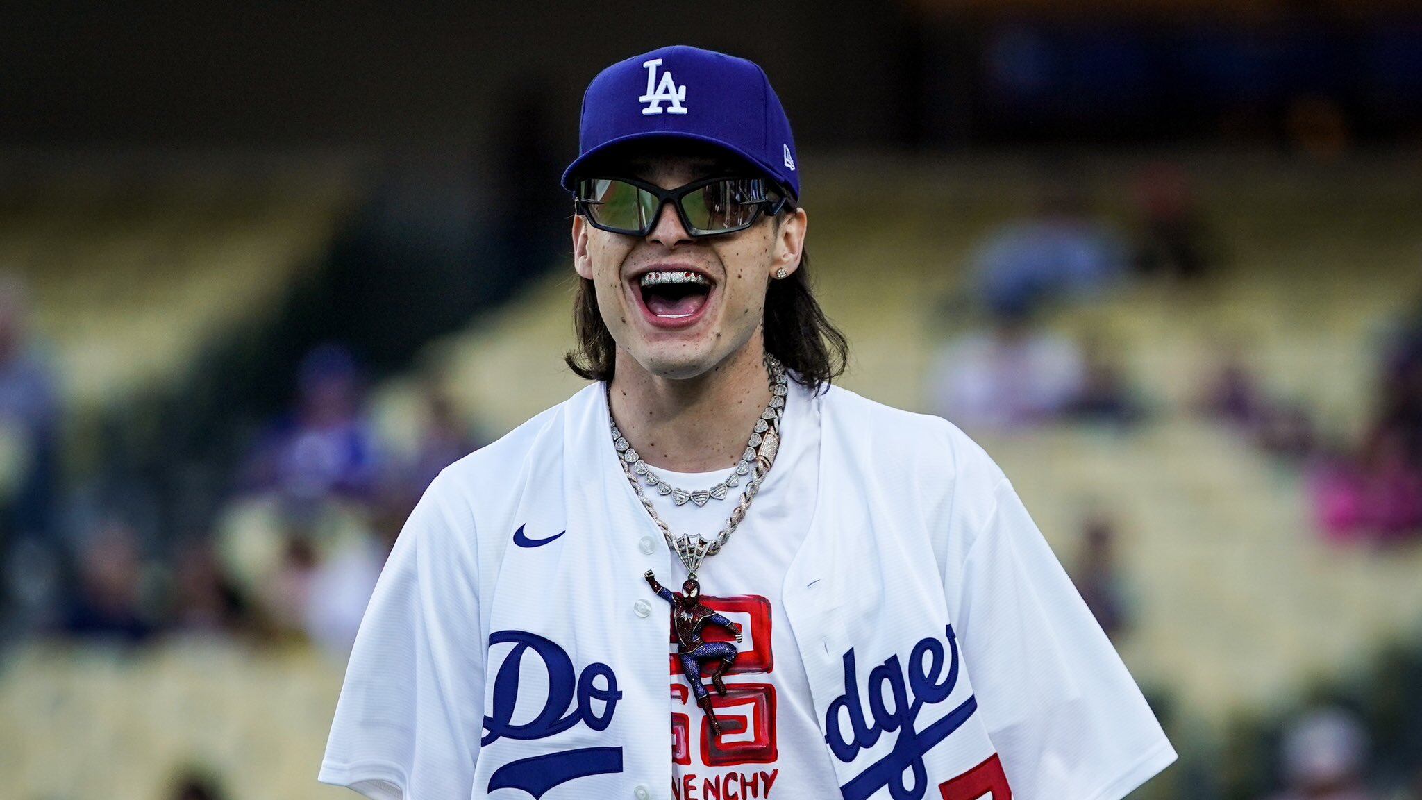 El cantante se lució en el último encuentro I @Dodgers