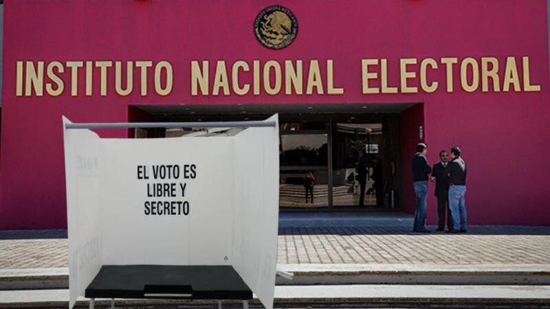 Jorge Humberto Torres cuenta con una trayectoria de más de 20 años en el INE, tenía a su cargo la administración de la red nacional de informática que conecta las oficinas del instituto a nivel nacional para la transmisión de voz, datos y video.