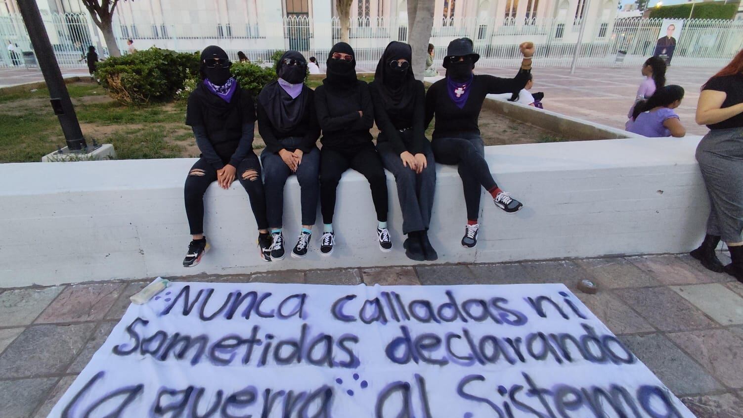 Morena pide que se investigue como feminicidio cualquier acto de violencia.