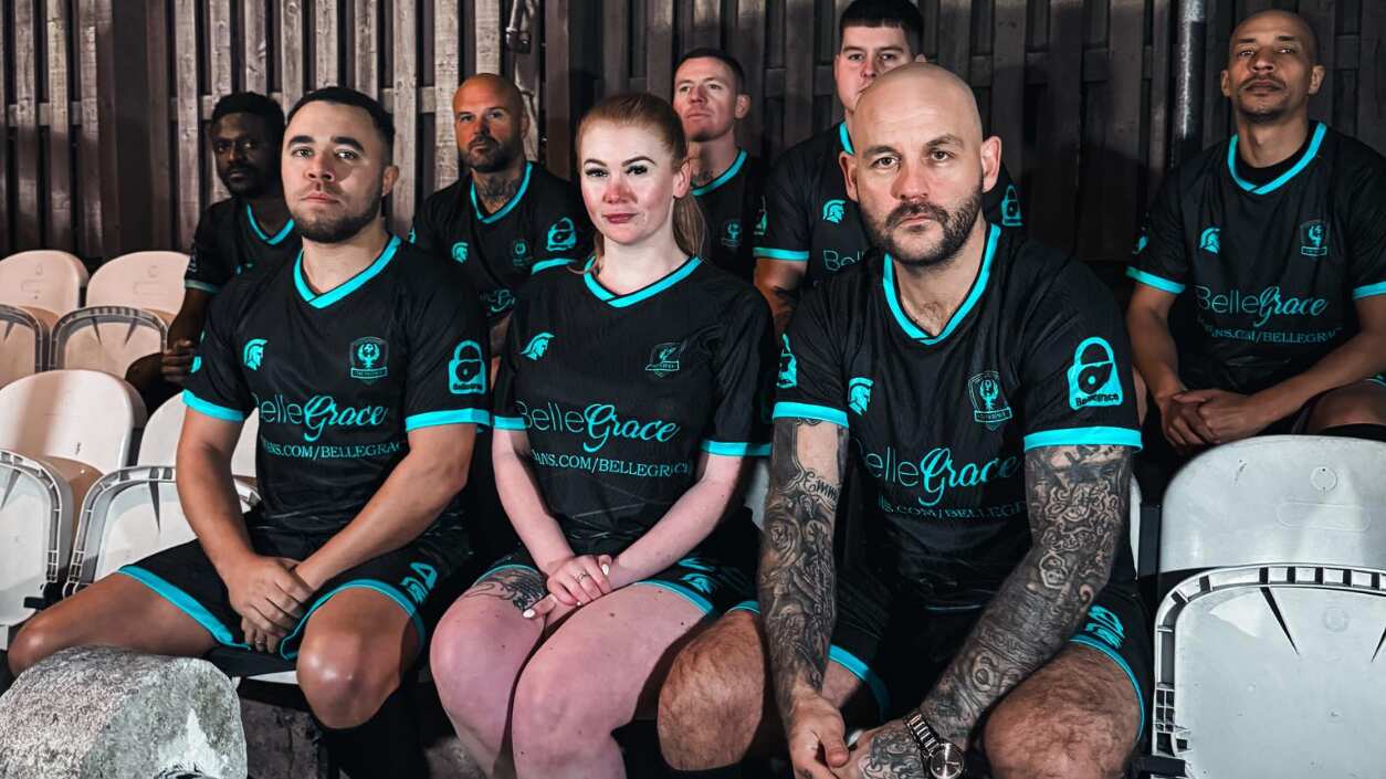 Belle Grace es patrocinadora de Supporting Charities FC.