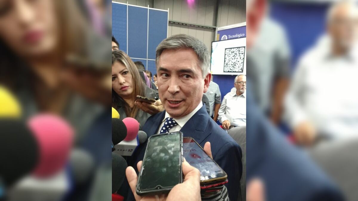La presentación del libro de Fasci generó gran expectativa en la FIL Monterrey.