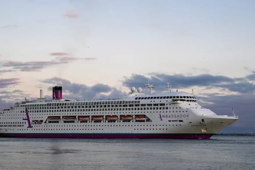 Francia descarta hantavirus en crucero en donde falleció una persona y revela qué enfermedad se propagó