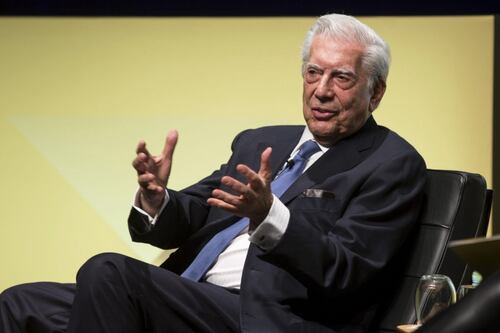 Mario Vargas Llosa supera el Covid-19; ya fue dado de alta 