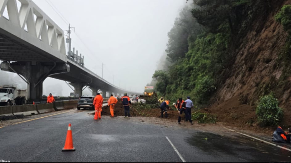 Las ultimas lluvias han provocado incidentes y accidente entre vehículos en la capital