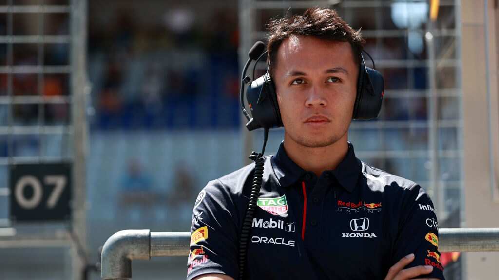 El piloto tailandés tiene también nacionalidad inglesa