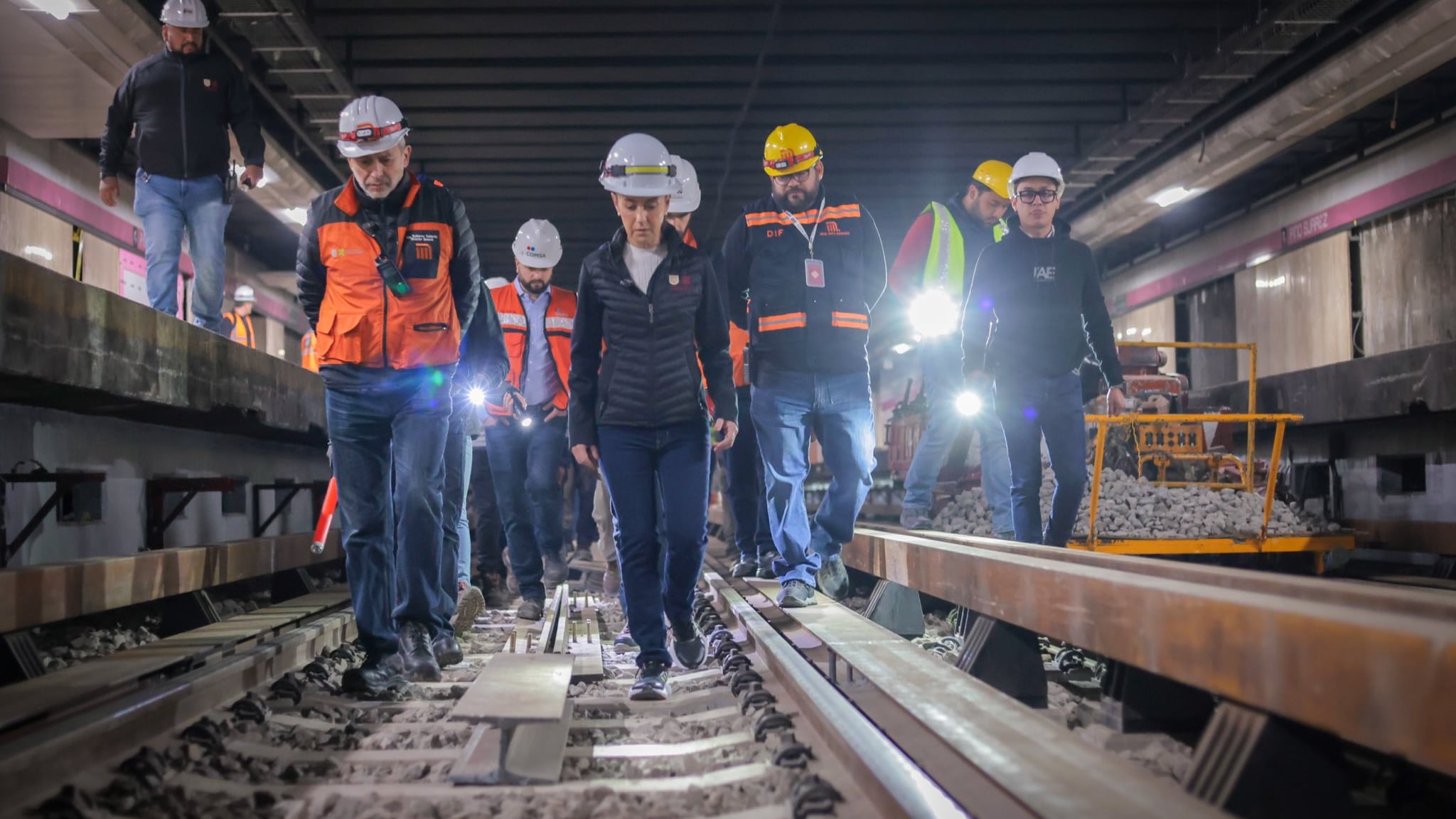 LA jefa de Gobierno de la CDMX supervisa las obras de la Nueva L1 del Metro.