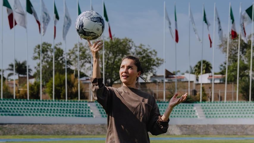 Ambos se unen para visibilizar el torneo internacional que usa el deporte para transformar infancias