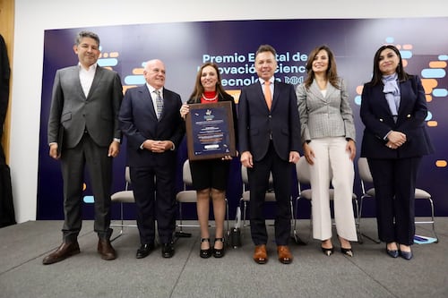 Reconocen la excelencia científica: Premian a investigadora destacada en VIH y neurodegeneración