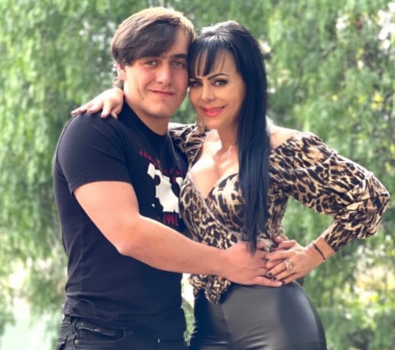 Julián Figueroa y Maribel Guardia.