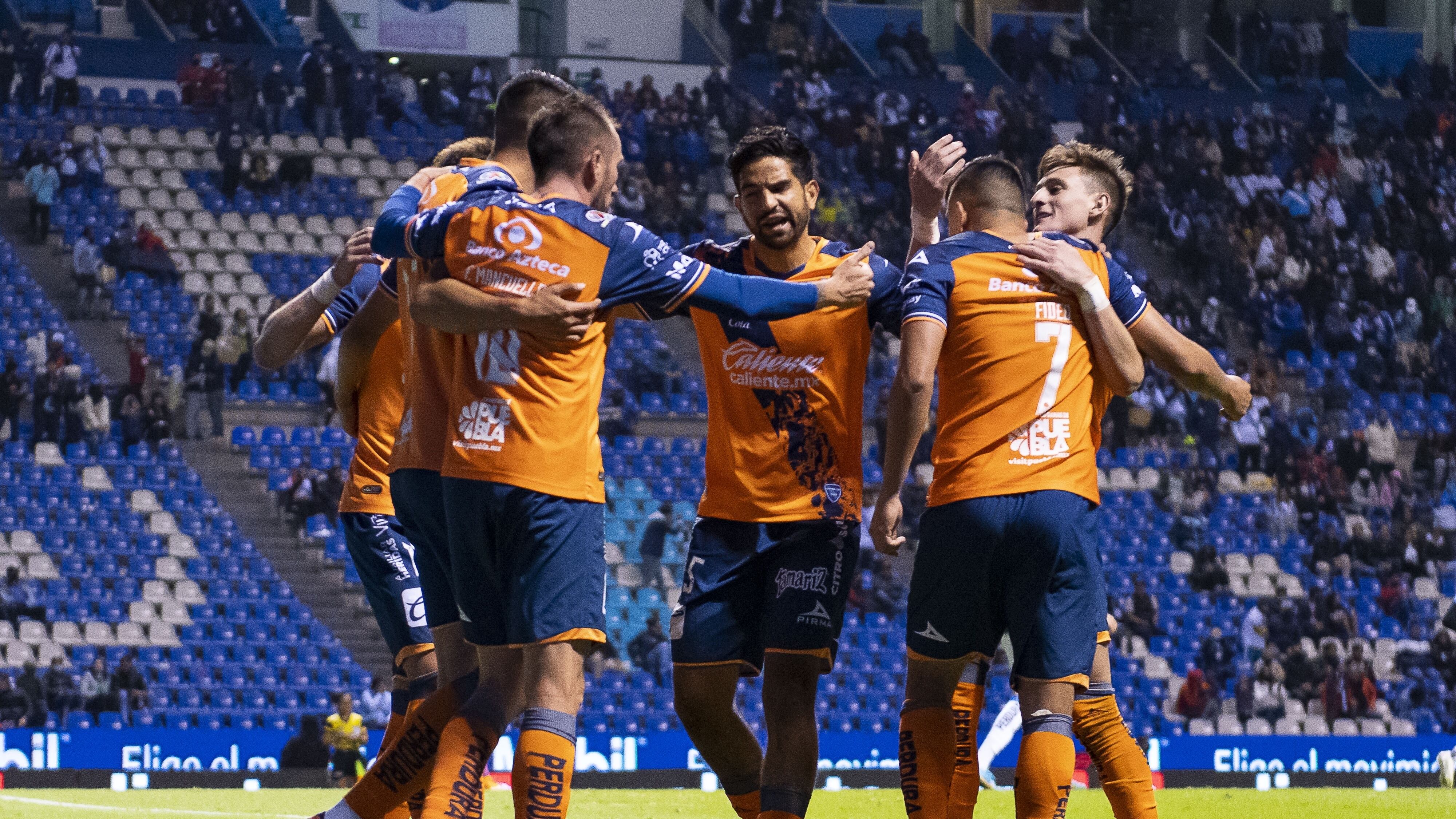 Puebla venció 2-0 al Querétaro en el Estadio Cuauhtémoc.