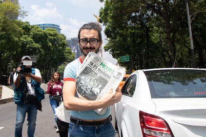 Morat reparte Publimetro en calles de CDMX
