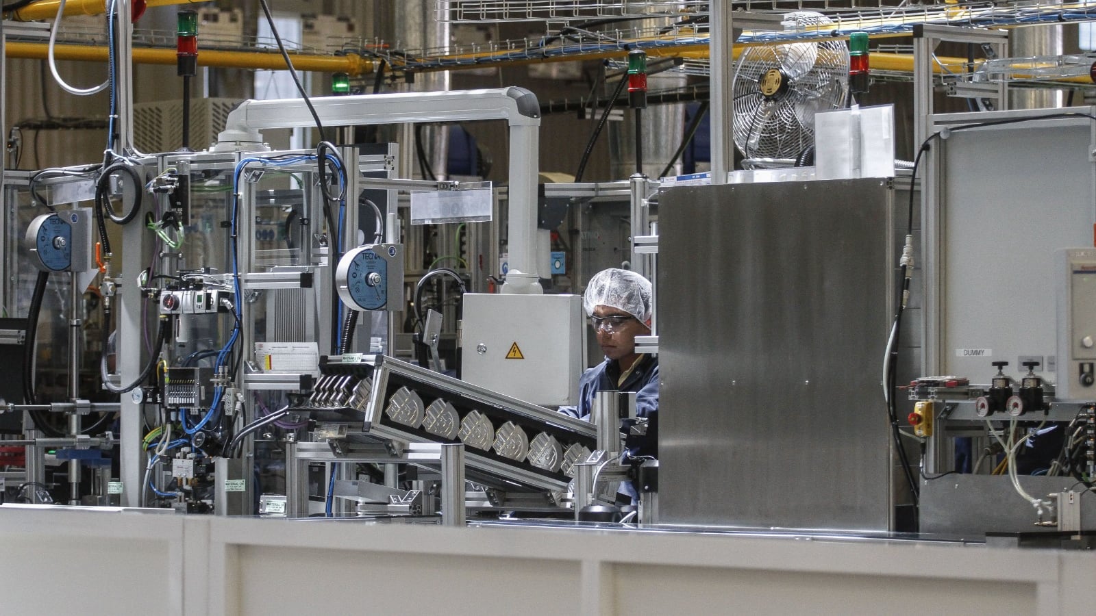 Apenas 19% de los trabajadores mexicanos están sindicalizados y cuentan con un contrato colectivo; en el mundo la cifra promedia 10%, debido a la desconfianza que existe hacia los sindicatos.