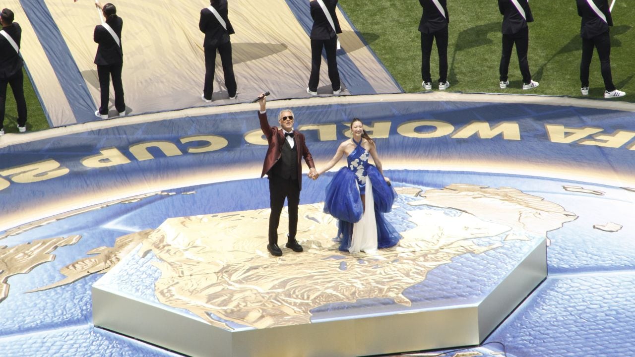 Andrea Bocelli y EJAE