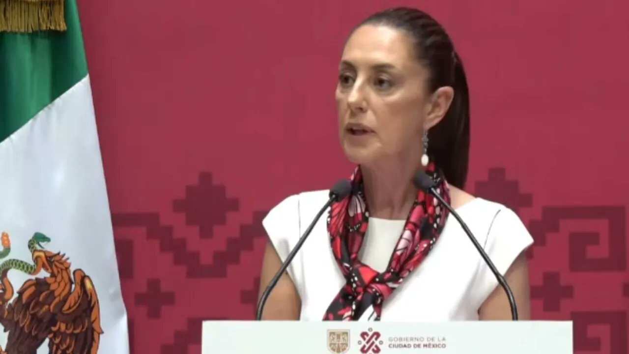 En la rueda de prensa de la mañana de la presidenta de México, Claudia Sheinbaum, fue cuestionada por un periodista de Jalisco, Juan Carlos Sagredo, sobre si futuramente habrá alguna reunión con el gobernador electo de Jalisco, Pablo Lemus Navarro, que desde se acreditó su triunfo por las diferentes instancias electorales, no han dialogado, esto con proyección para temas de interés del país.