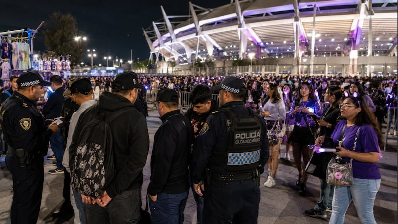 Caen presuntos revendedores en concierto de BTS: SSC detiene a 14
