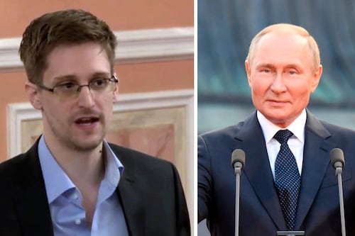 Putin desafía a occidente al conceder la ciudadanía rusa a Edward Snowden