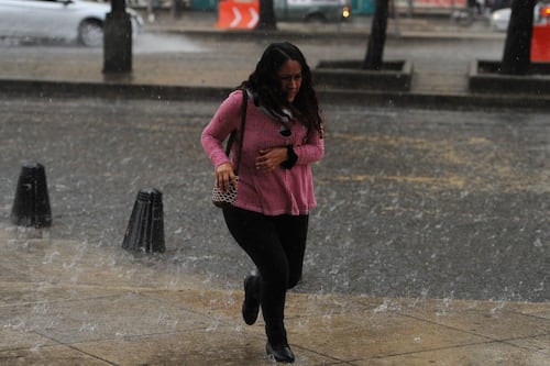 ¿A qué hora lloverá en CDMX? Alertan por tormentas con granizo y fuertes rachas este día