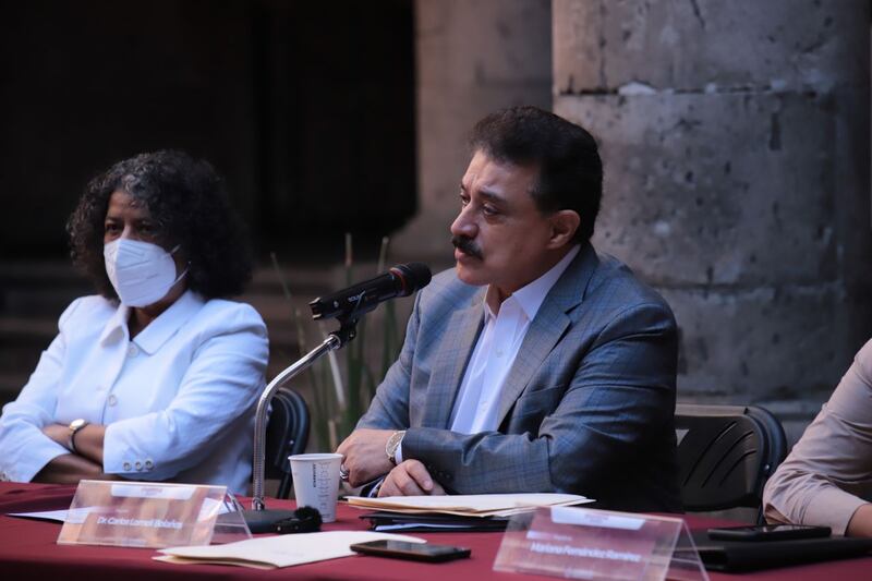 Los regidores de Morena acusaron una merma de más de 65 millones de pesos al municipio por contratar proveedores de servicios públicos, aunque el ayuntamiento tiene personal para atender esas áreas.