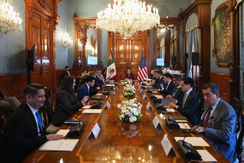 Reunión entre Claudia Sheinbaum y Kristi Noem en el Palacio Nacional