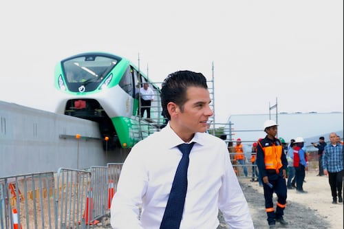 Metro avanza con paso firme, Miguel Flores