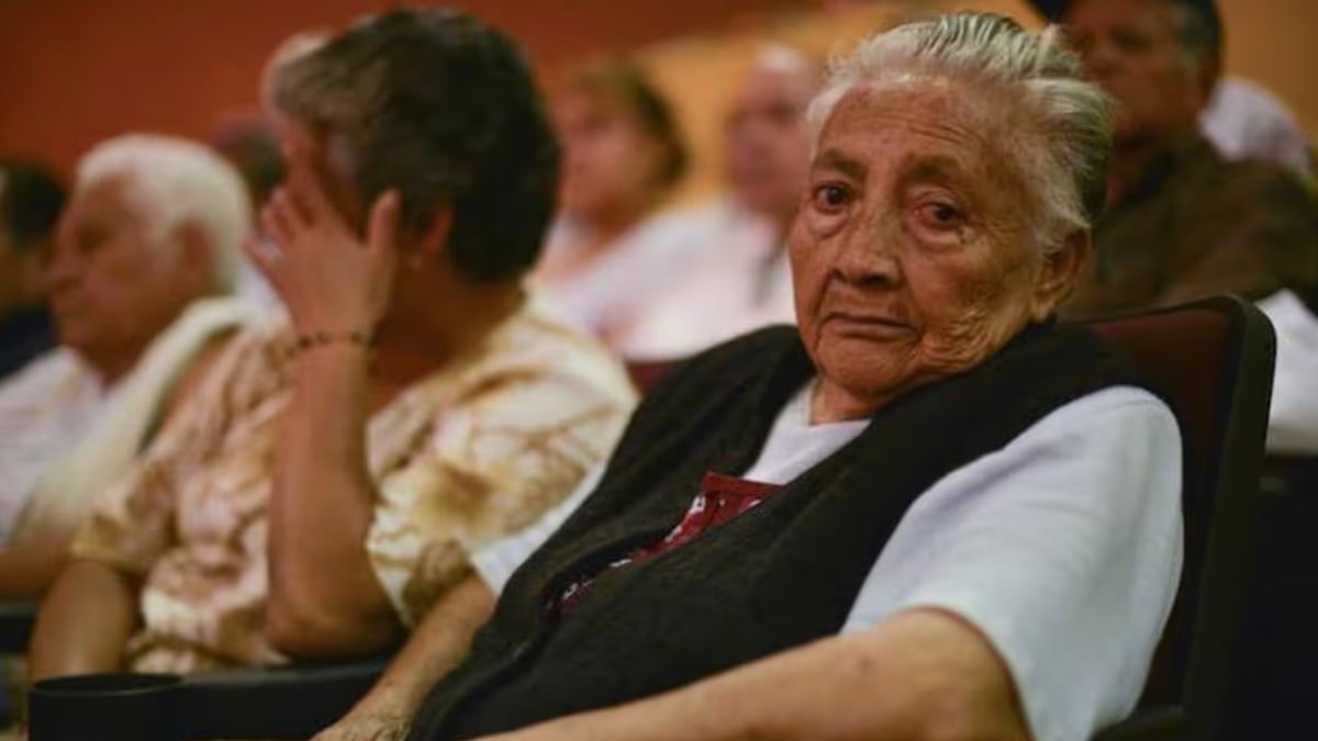 El apoyo consiste en un pago bimestral de 6 mil pesos. (Cuartoscuro)