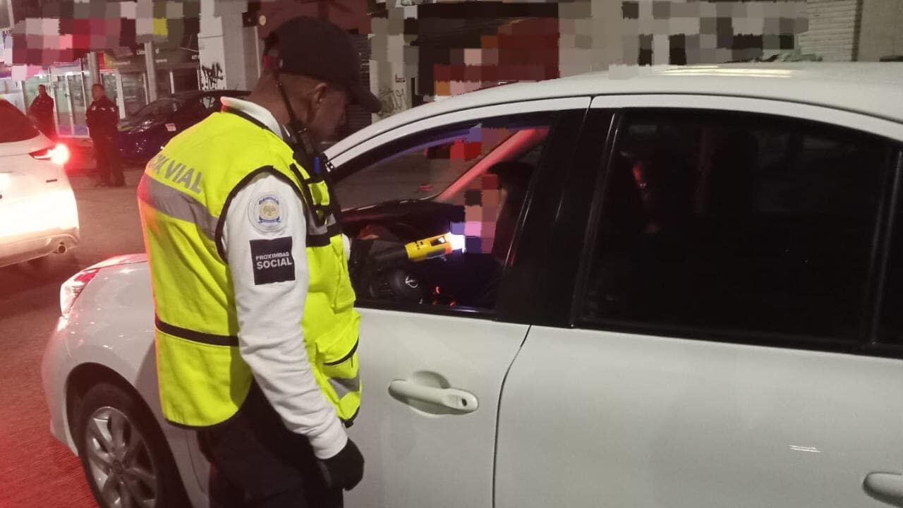 Con los nuevos límites de alcoholemia en León, incluso con dos cervezas un conductor puede ser detenido y enviado al Torito sin derecho a fianza.