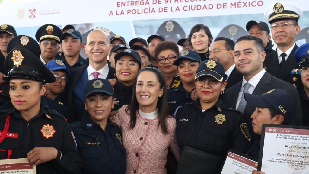 Ceremonia de reconocimiento a la Policía de la CDMX. Foto: SSC