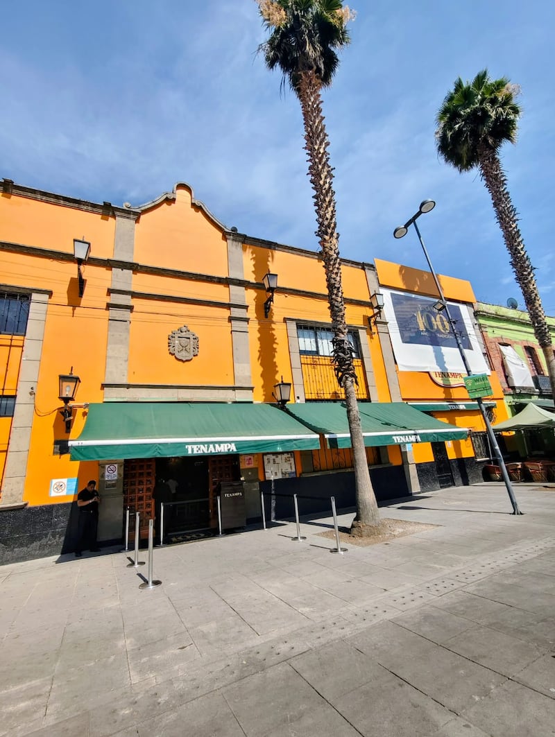 100 años cantina Tenampa
