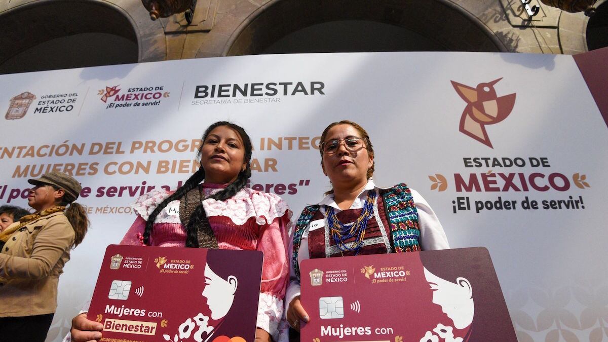 Hasta el próximo 24 de febrero podrán acudir por sus tarjetas. (Cuartoscuro)