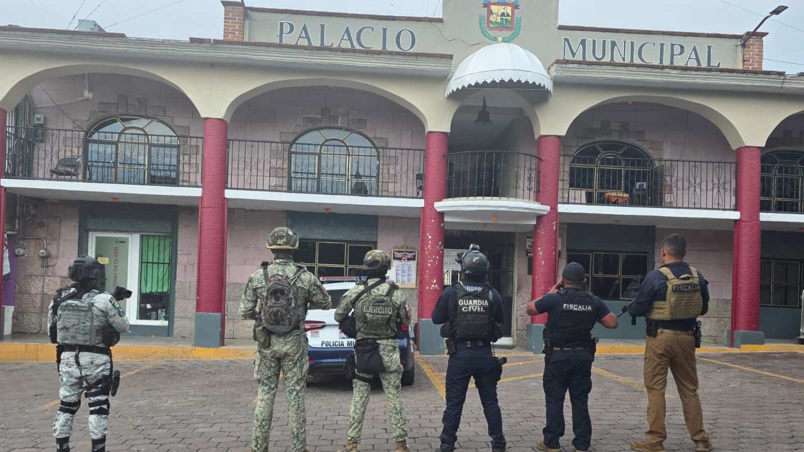 Ataque con drones explosivos a la presidencia municipal de Juárez, Michoacán