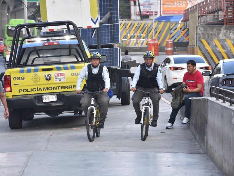 La presencia policiaca se desplegó principalmente sobre Avenida Colón, de Alfonso Reyes a Bernardo Reyes.