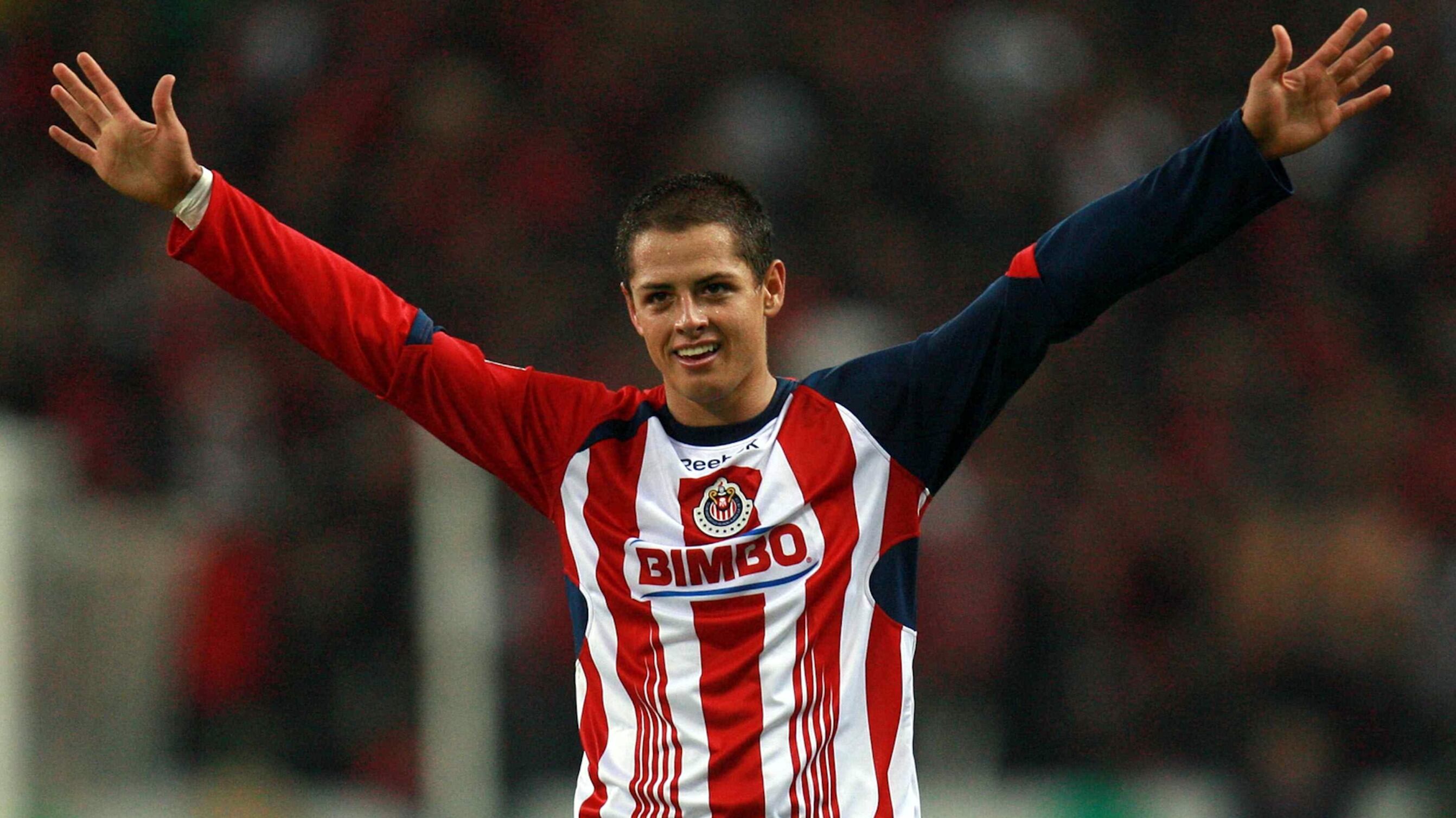 Chicharito Hernández será el refuerzo bomba de Chivas.