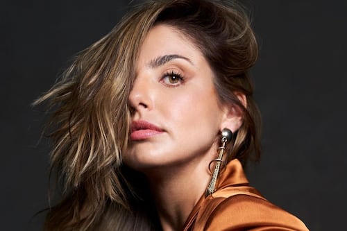 Michelle Renaud muestra un radical cambio de look y explica lo complejo que ha sido atravesar el posparto