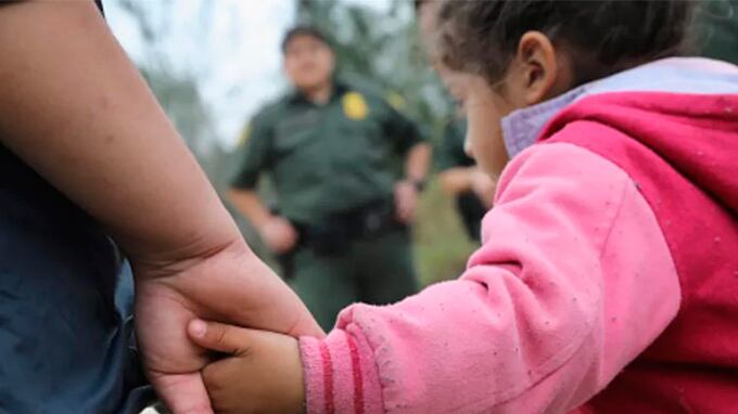 La violencia armada no es un tema sencillo de conversar con niños.