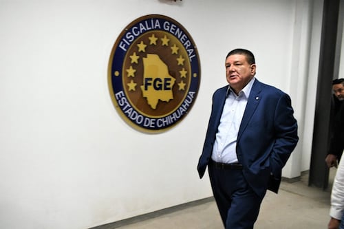 Renuncia fiscal de Chihuahua tras polémica por agentes de la CIA en operativo