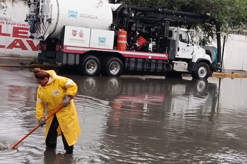 Caos bajo el agua: lluvias intensas colapsan el oriente de CDMX y Edomex este martes