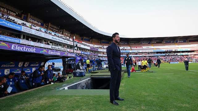 Benjamin Mora pone en duda su continuidad al frente de Gallos