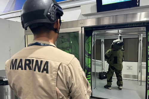 Refuerzan protocolos de seguridad en el AICM con simulacro de emergencia