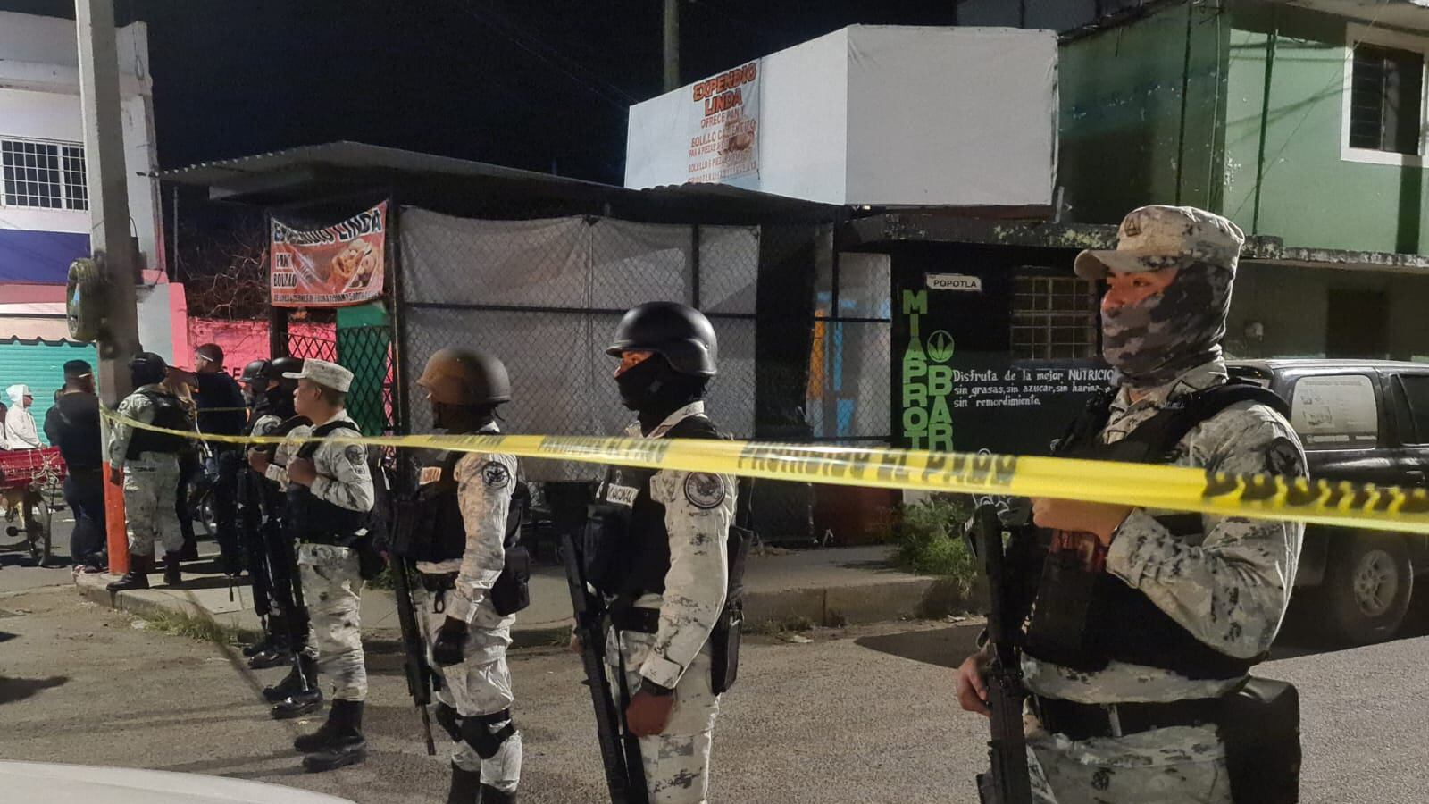 Aumentan seguridad en Irapuato tras masacre de 12 en un bar.