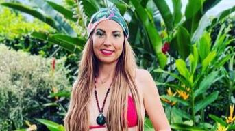 Mafe Walker se disfraza de catrina y busca clientes en las pirámides de Teotihuacán