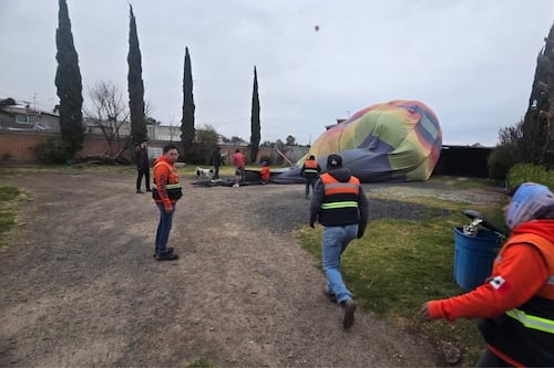 Mal clima provoca aterrizajes forzosos de globos aerostáticos en Teotihuacán y Acolman