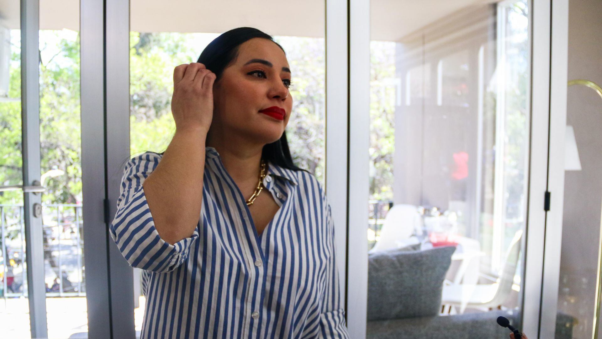 CIUDAD DE MÉXICO. 19FEBRERO2023.- Vecinos de la Colonia Santa María la Ribera se manifestaron en las inmediaciones de la casa de la Alcaldesa Sandra Cuevas, y demandaron que les permitan seguir bailando en el kiosko morisco de esta demarcación. La mandataria de la Cuauhtémoc , ofreció una conferencia de prensa en su domicilio particular para hablar del tema.