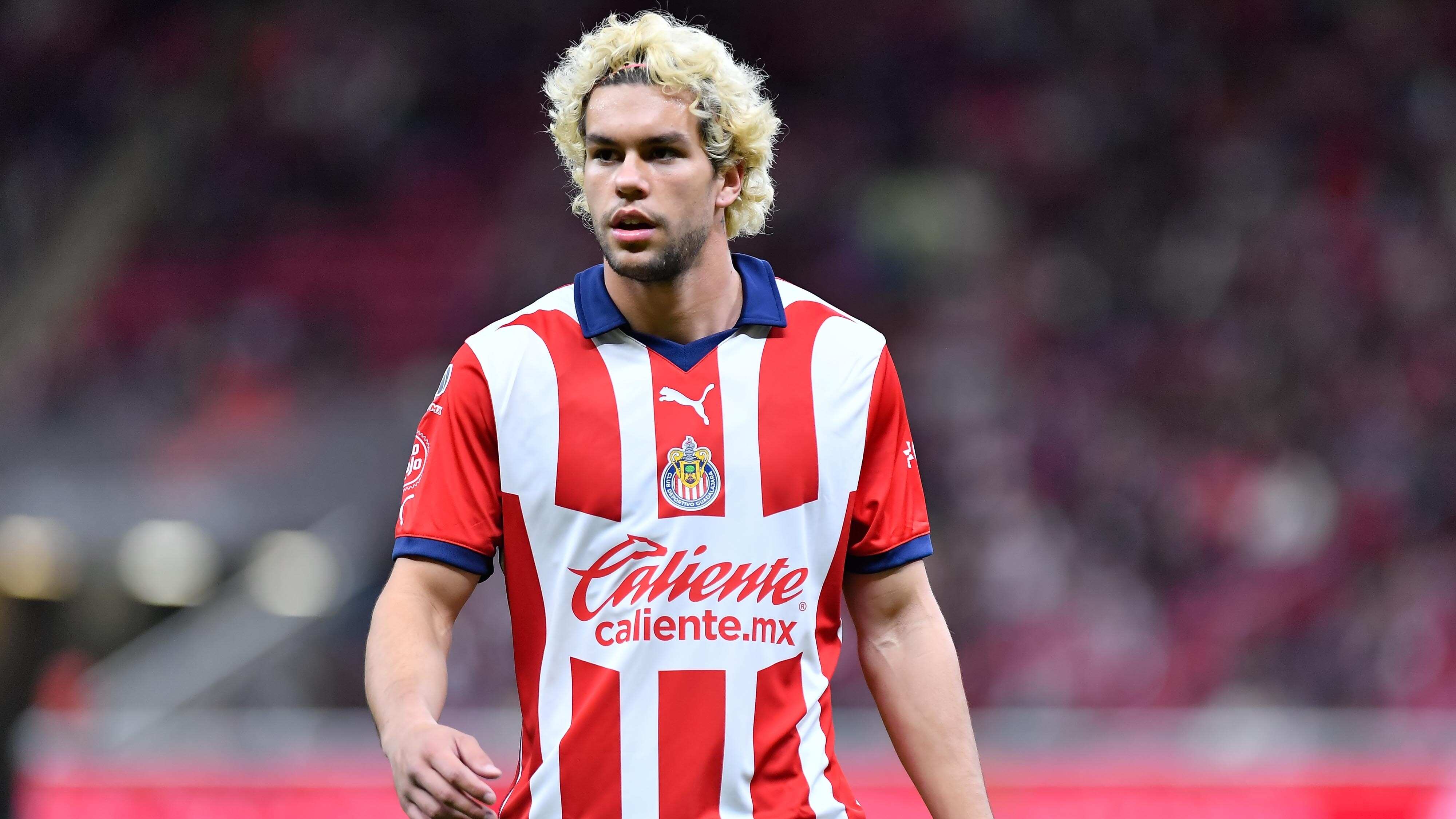 Cade Cowell no ha marcado gol con Chivas.